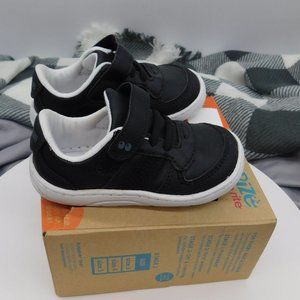 Surprize by Stride Rite Black Baby Tennis Shoe Size 5